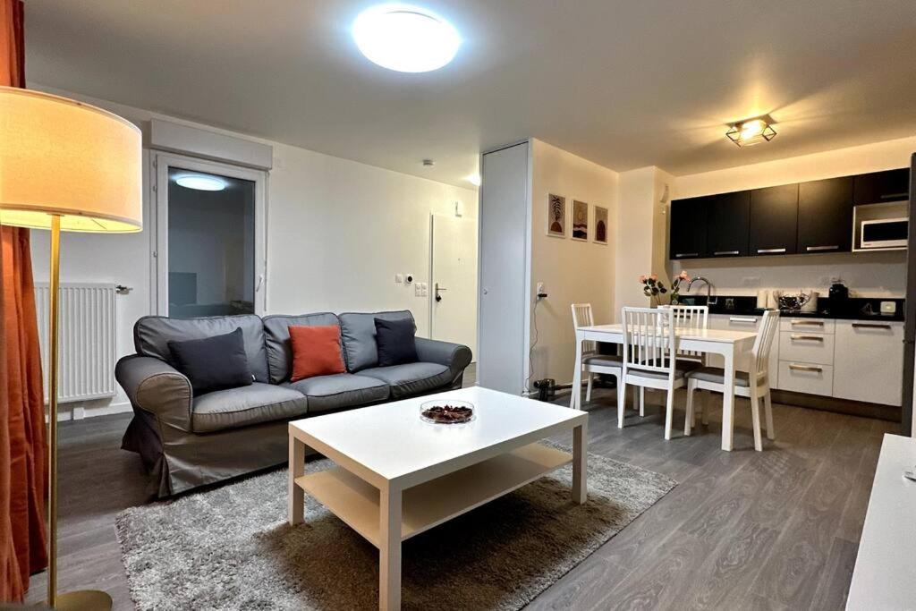 Appartement Cozy - Quartier Residentiel เมอลัง ภายนอก รูปภาพ