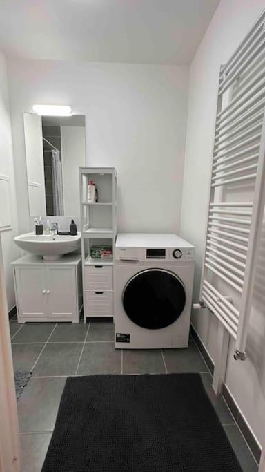 Appartement Cozy - Quartier Residentiel เมอลัง ภายนอก รูปภาพ